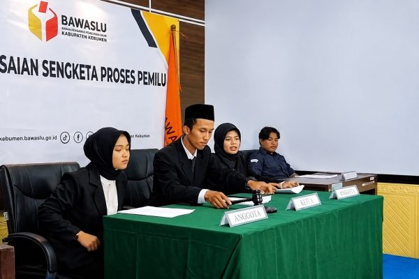 Mahasiswa UPB Ikuti Simulasi Penyelesaian Sengketa Pemilu Bersama Bawaslu Kabupaten Kebumen