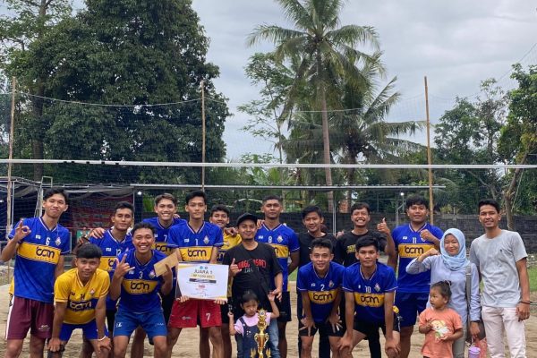 Universitas Putra Bangsa Raih Juara 1 Turnamen Voli Antar Perguruan Tinggi