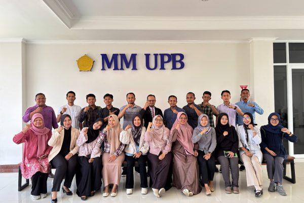Perkuat Solidaritas, Alumni Universitas Putra Bangsa Gelar Reorganisasi dan Munas IKAUPB