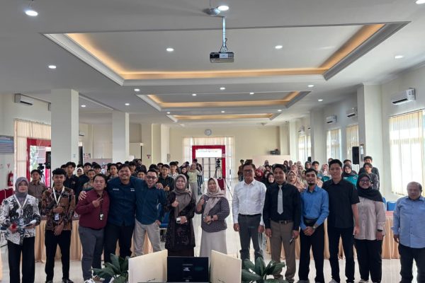 “Nyalakan Teknologinya. Jagalah Keteduhannya.” Semangat CODEX 2 UPB Mendorong Generasi Muda Berinovasi